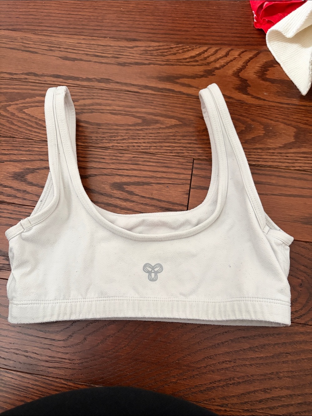 Aritzia White Scoop Crop Bralette